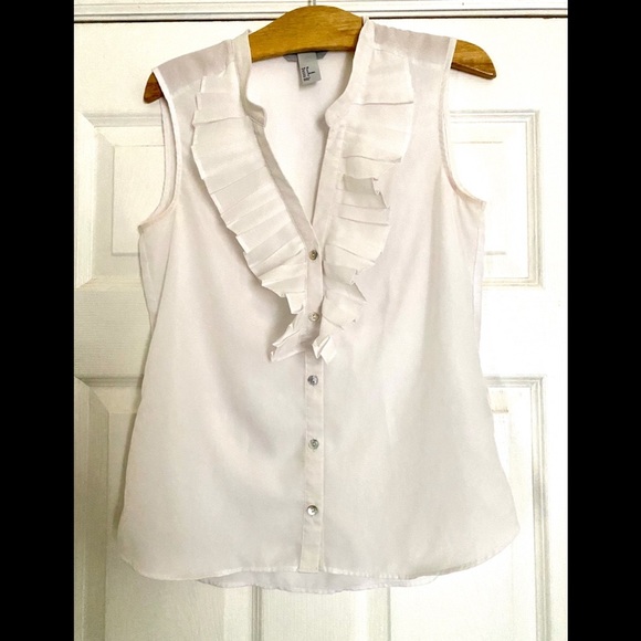 H&M Tops - H&M RUFFLE WHITE TOP